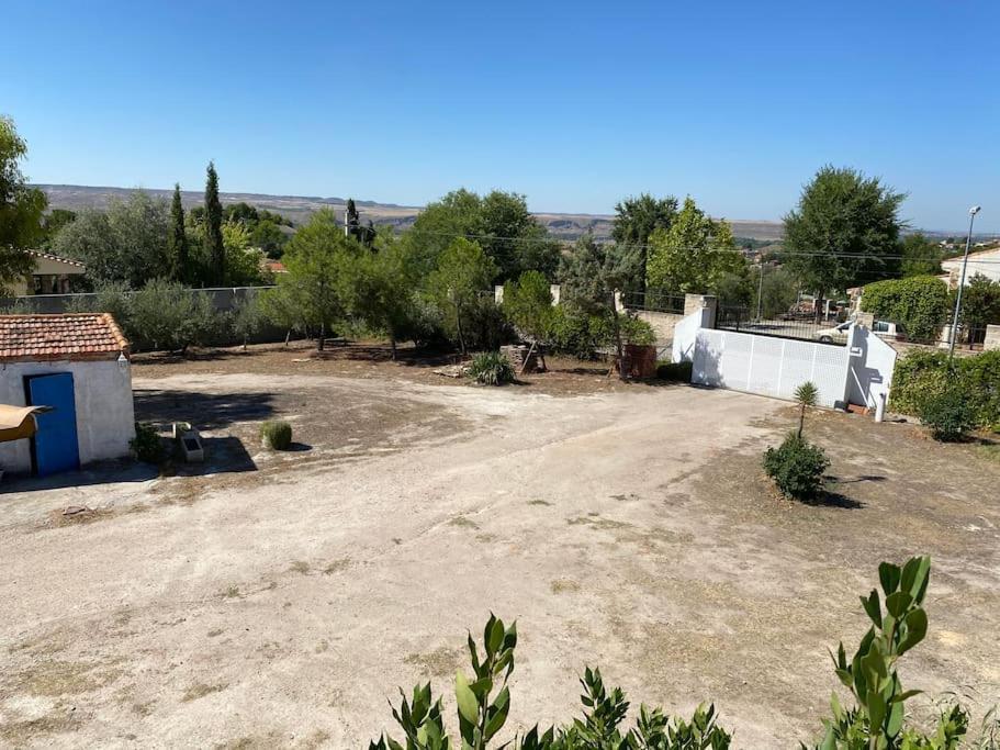 Finca Los Nardos De Miraltajo Colmenar de Oreja Extérieur photo